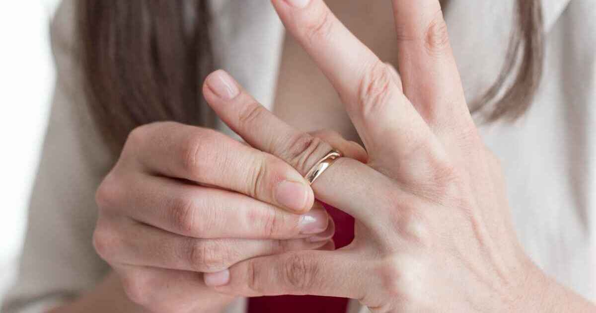 4 Easy Ways to Know Your Ring Size